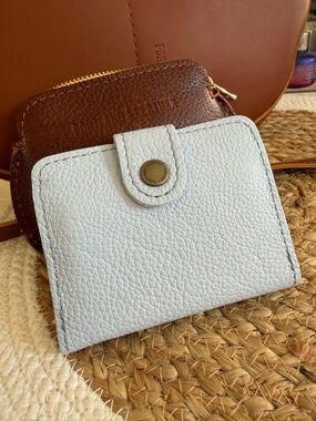 Portland leather mini bifold wallet